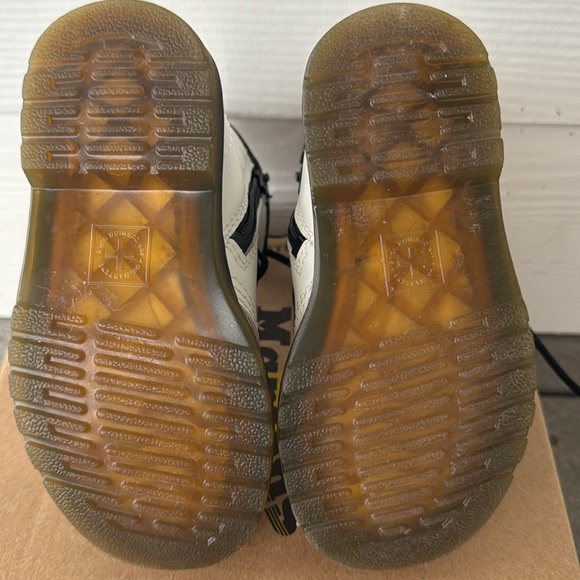 Toddler 1460 Dr. Martens boots - Picture 5 of 7
